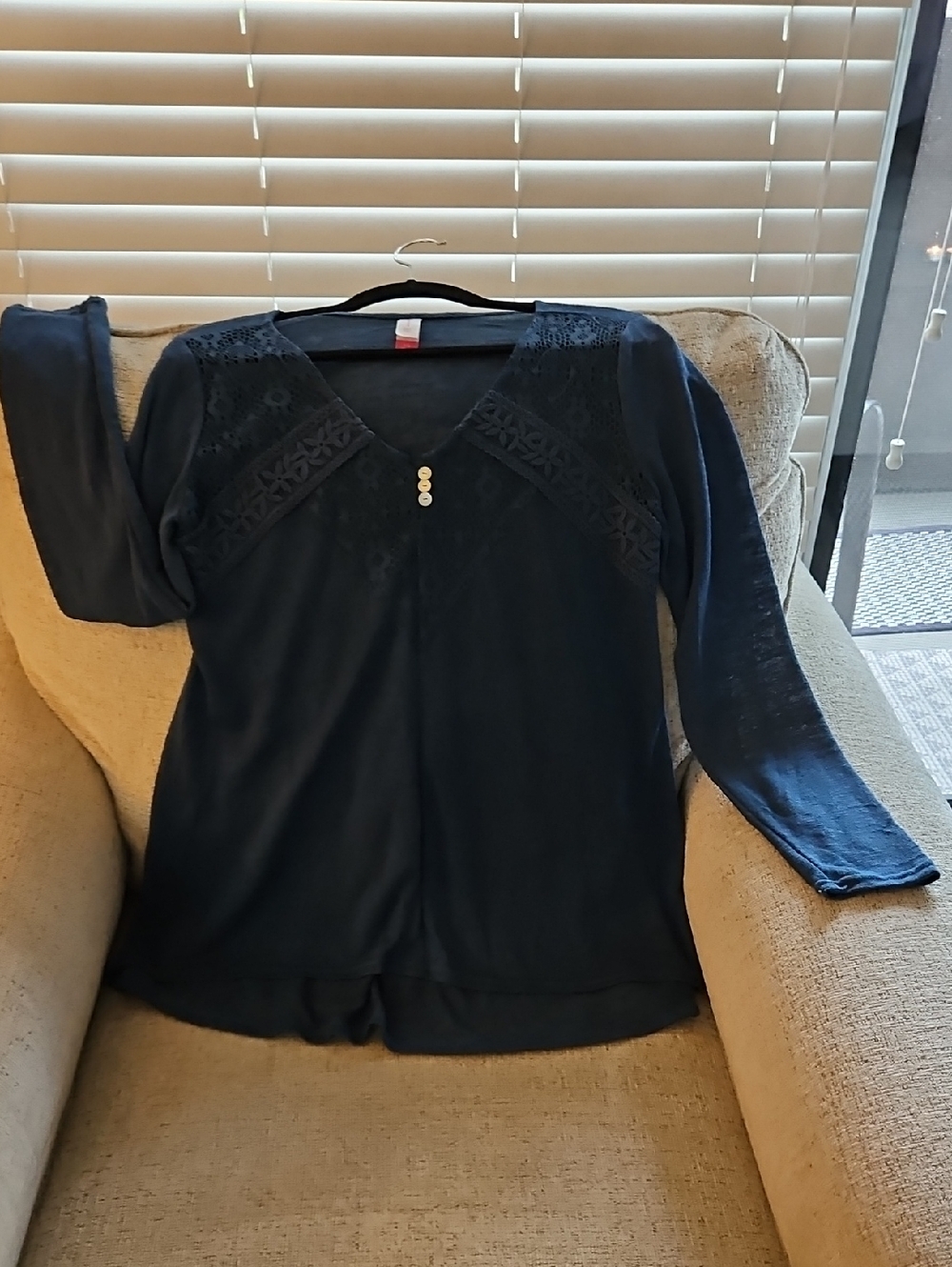 Women’s Blue Long-Sleeve Lace Yoke Top Blouse